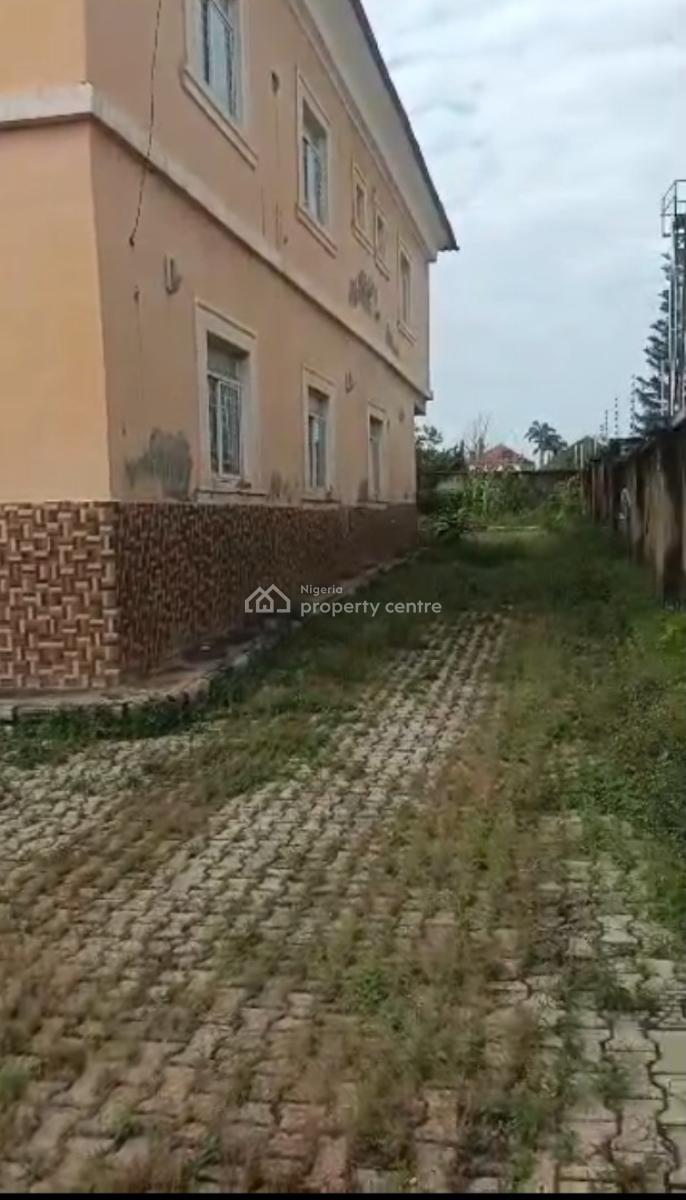 Distress   6-bedroom Detached Duplex, Lokogoma District, Abuja, Detached Duplex for Sale