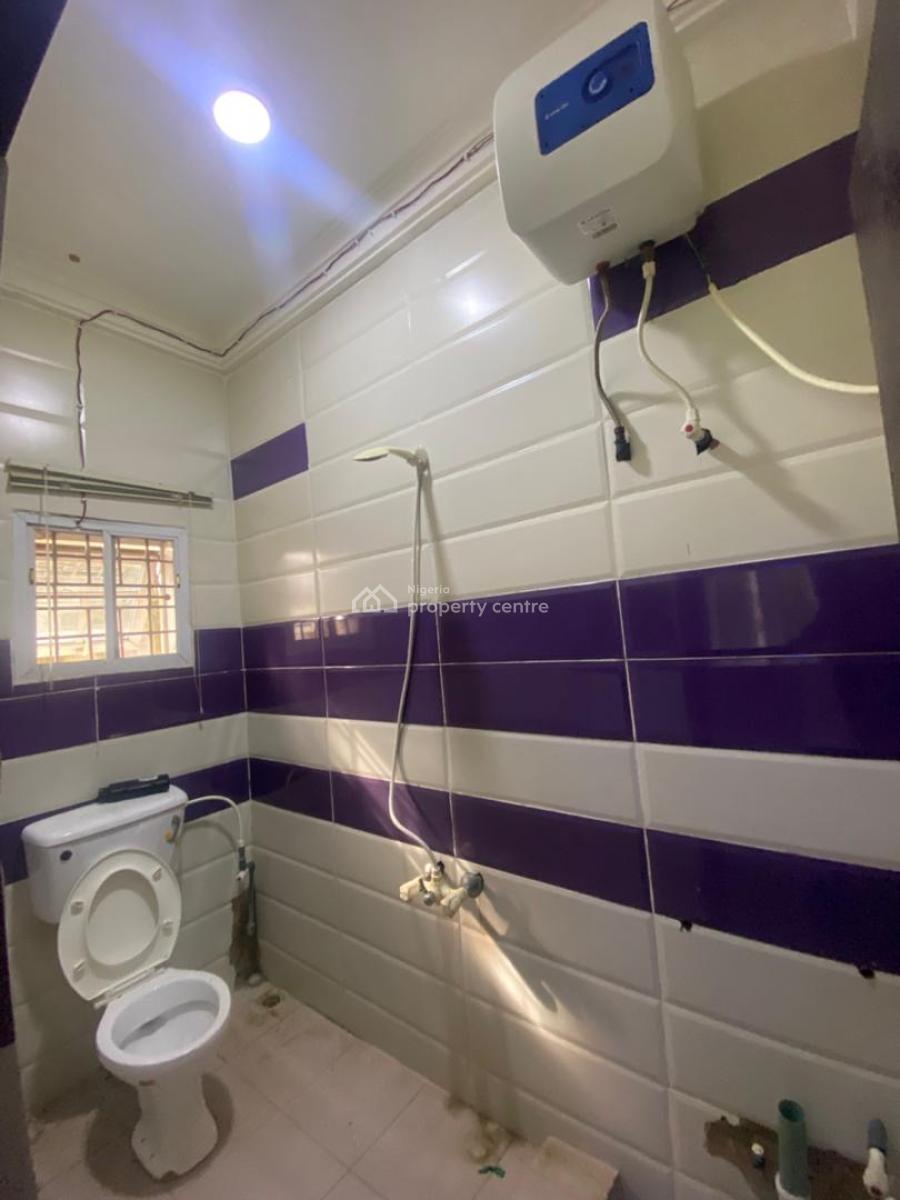 Neat and Lovely 2bedroom Apartment in a Secured Estate, Ocean Breeze Estate, Ologolo, Ologolo, Lekki, Lagos, Flat / Apartment for Rent