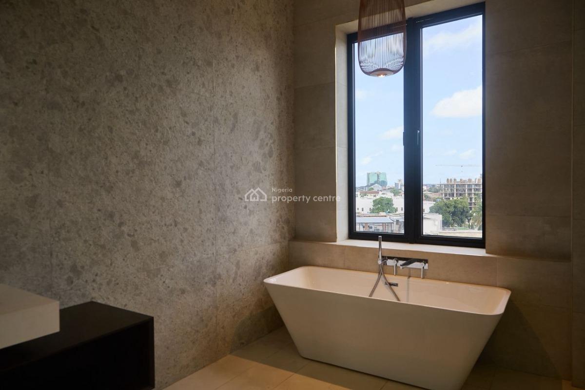 Exquisite 5-bedroom Three-level Penthouse with 3 Bqs, Old Ikoyi, Ikoyi, Lagos, Flat / Apartment for Sale