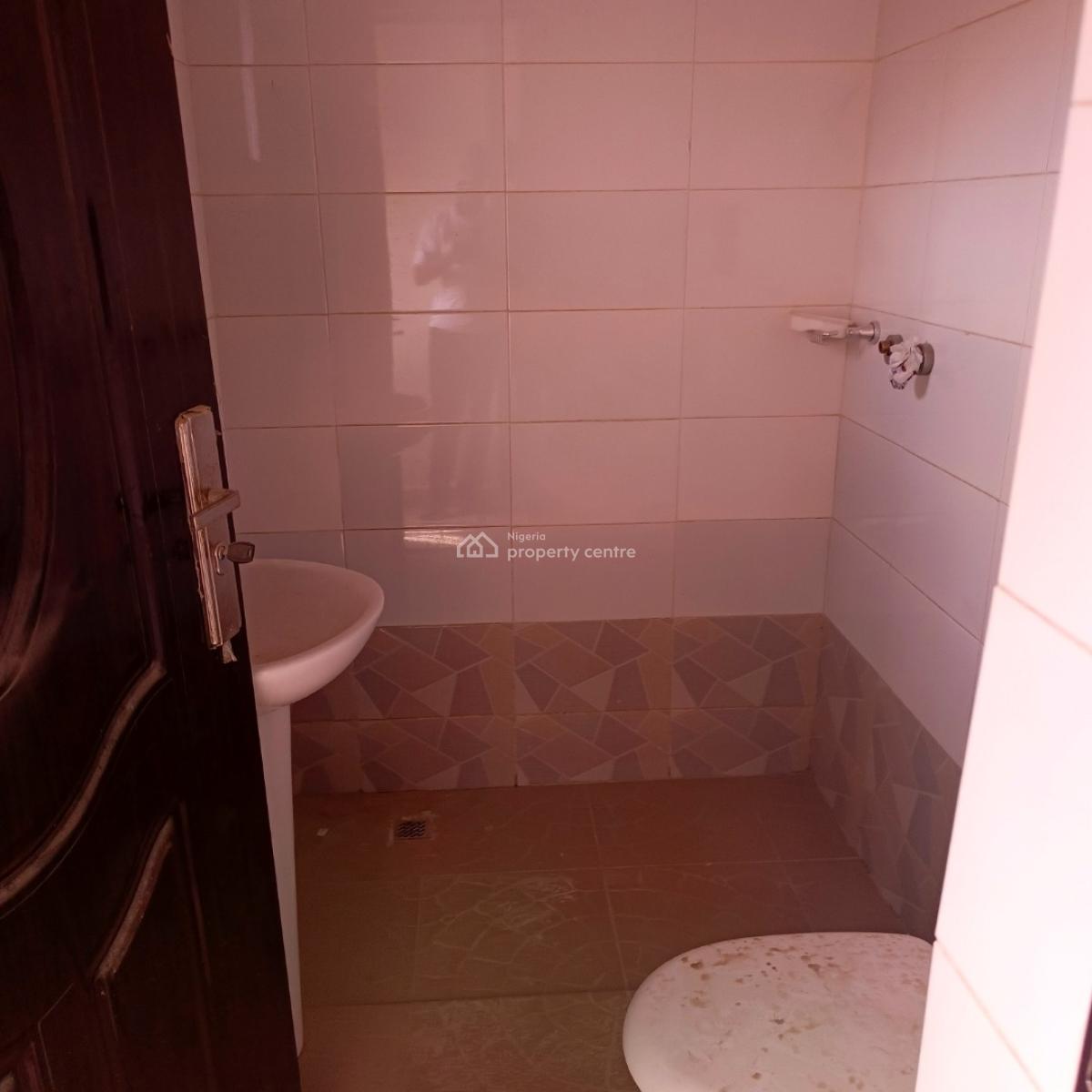 Luxury 2 Bedrooms, Crd Iron Bridge, Fha (f.h.a), Lugbe District, Abuja, Terraced Duplex for Rent