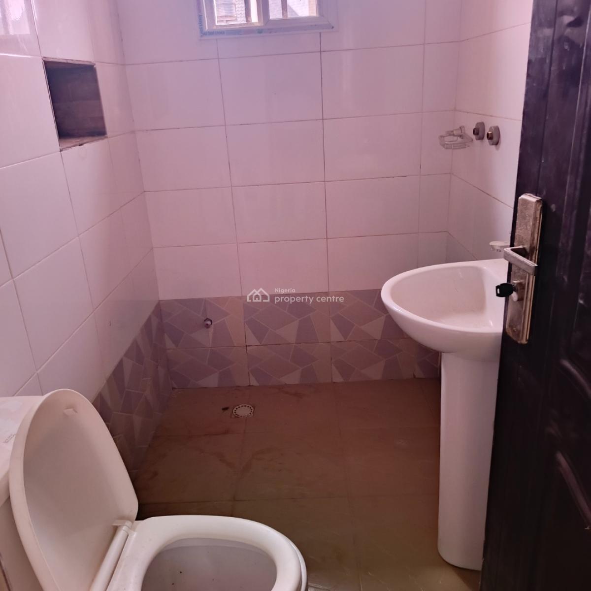 Luxury 2 Bedrooms, Crd Iron Bridge, Fha (f.h.a), Lugbe District, Abuja, Terraced Duplex for Rent