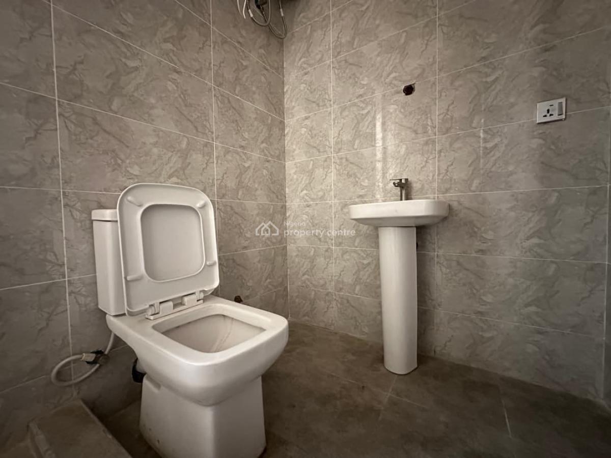 2-bedroom Apartment, Off Freedom Way, Lekki Phase 1, Lekki, Lagos, Flat / Apartment for Rent