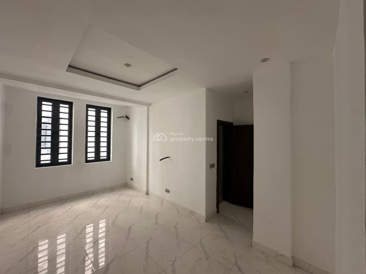 2-bedroom Apartment, Off Freedom Way, Lekki Phase 1, Lekki, Lagos, Flat / Apartment for Rent