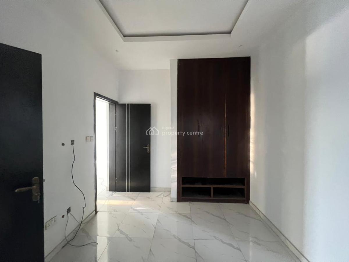 2 Bedrooms Apartments, Ologolo, Lekki, Lagos, Flat / Apartment for Sale