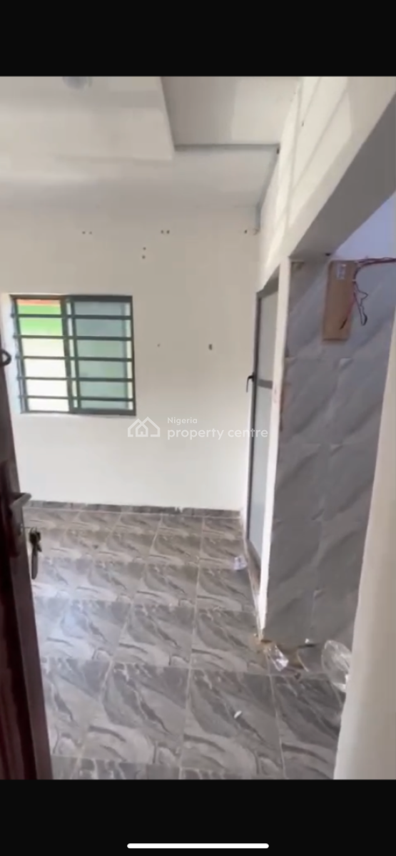 Decent Room Self Contained, Shomolu, Pedro, Gbagada, Lagos, Self Contain (single Rooms) for Rent