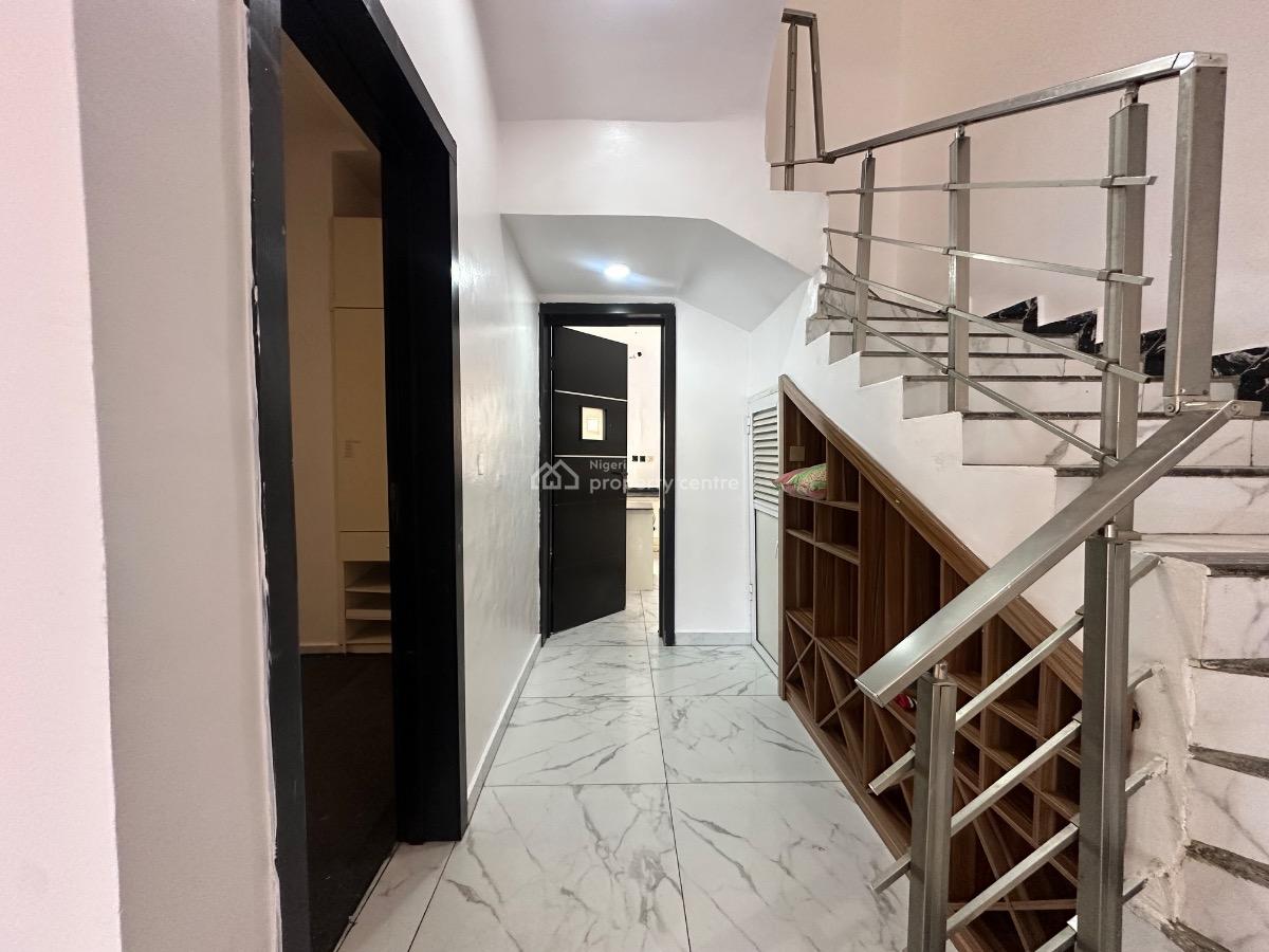 Lovely & Amazing 4 Bedroom Semi-detached Duplex with Bq, Chevy View, Lekki, Lagos, Semi-detached Duplex for Rent