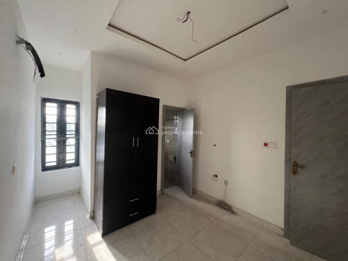 3 Bedrooms Terrace Duplex, Ologolo, Lekki, Lagos, Terraced Duplex for Sale