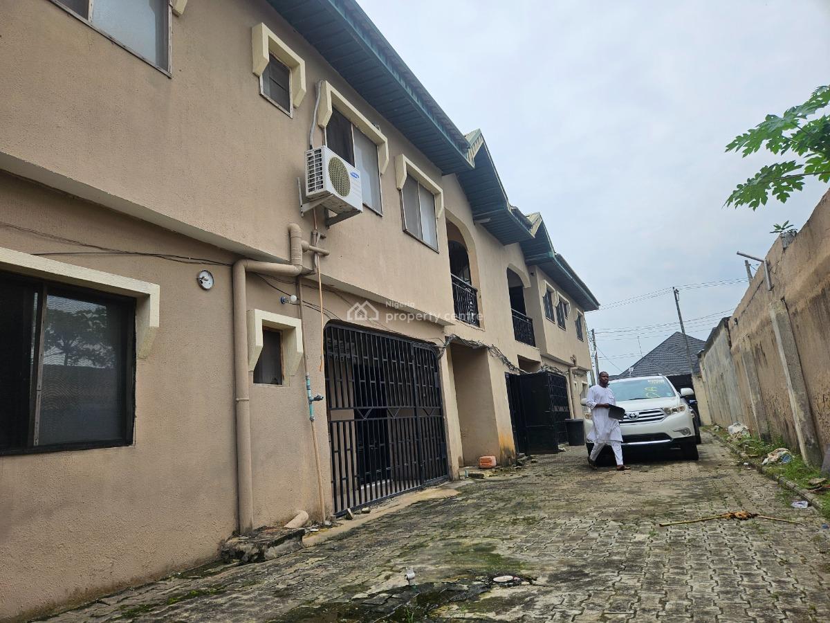 4 Unit of 3 Bedrooms and 1 Unit of 2 Bedrooms for Your Comfort, Palm Crescent Estate, Badore, Ajah, Lagos, Block of Flats for Sale