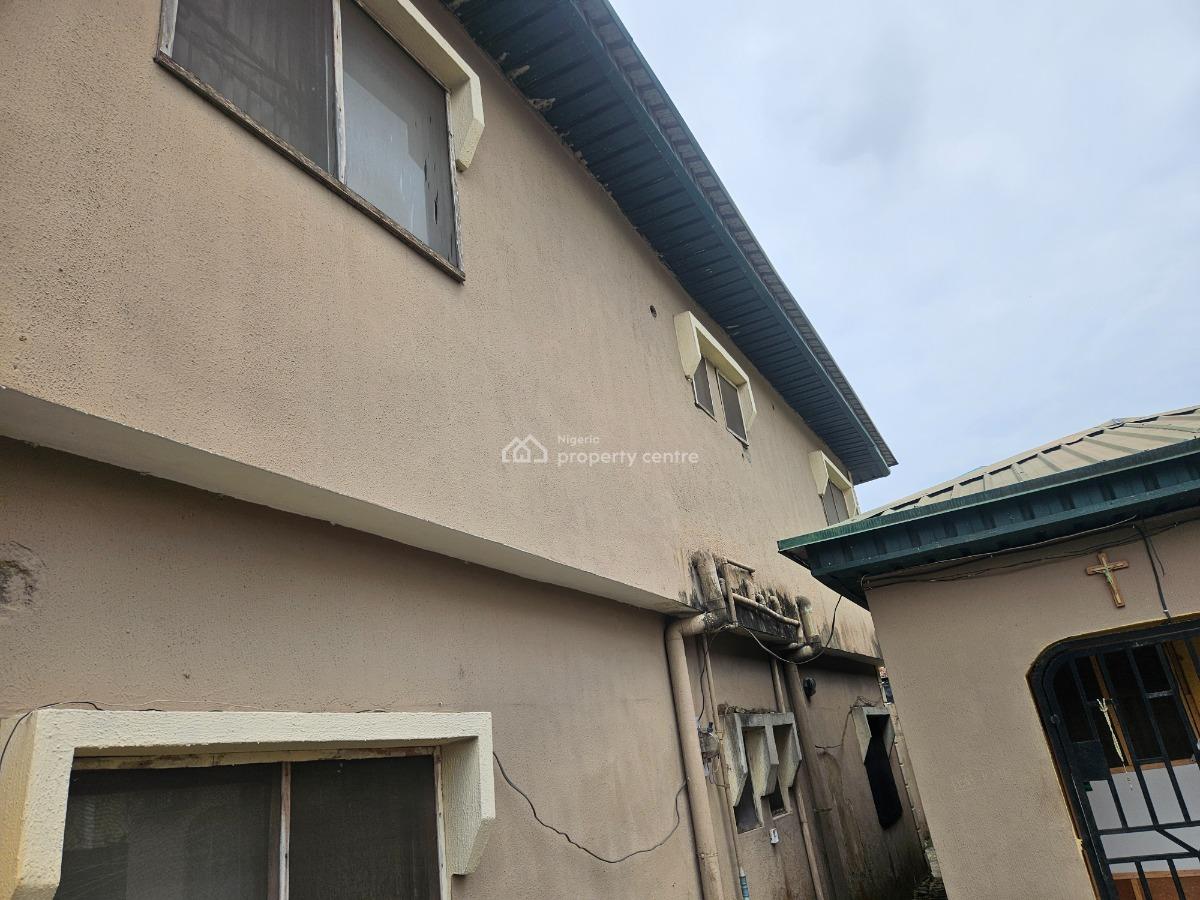 4 Unit of 3 Bedrooms and 1 Unit of 2 Bedrooms for Your Comfort, Palm Crescent Estate, Badore, Ajah, Lagos, Block of Flats for Sale