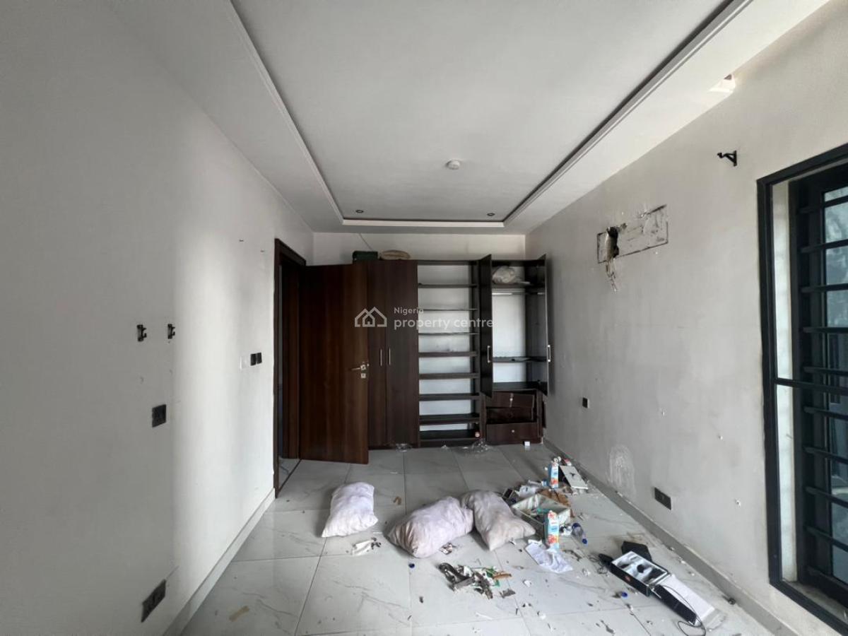 2 Bedrooms Penthouse Without Elevator, Ologolo, Lekki, Lagos, House for Rent