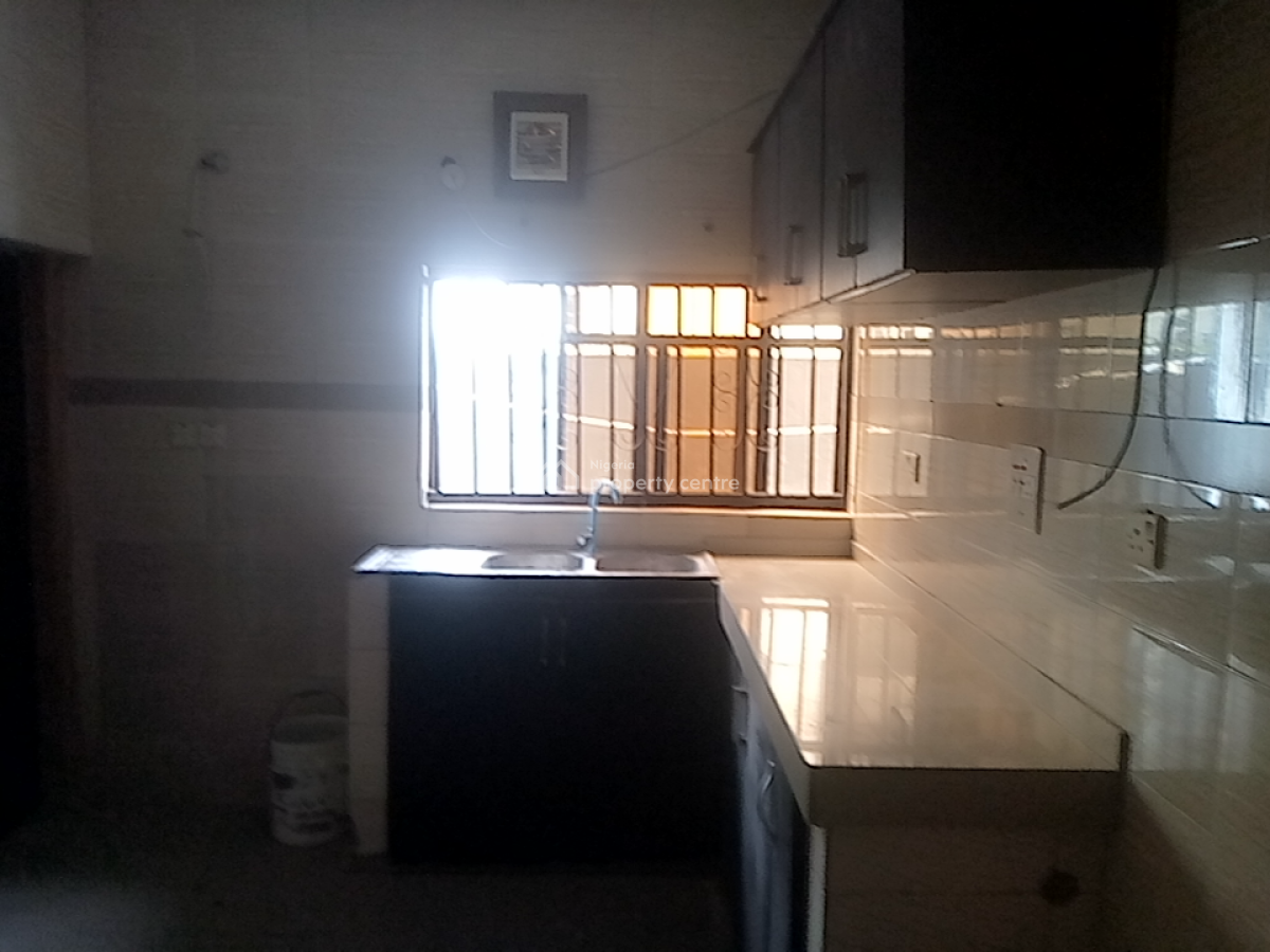 a Neatly and Massively Built Mini Flat, Osapa, Lekki, Lagos, Flat / Apartment for Rent