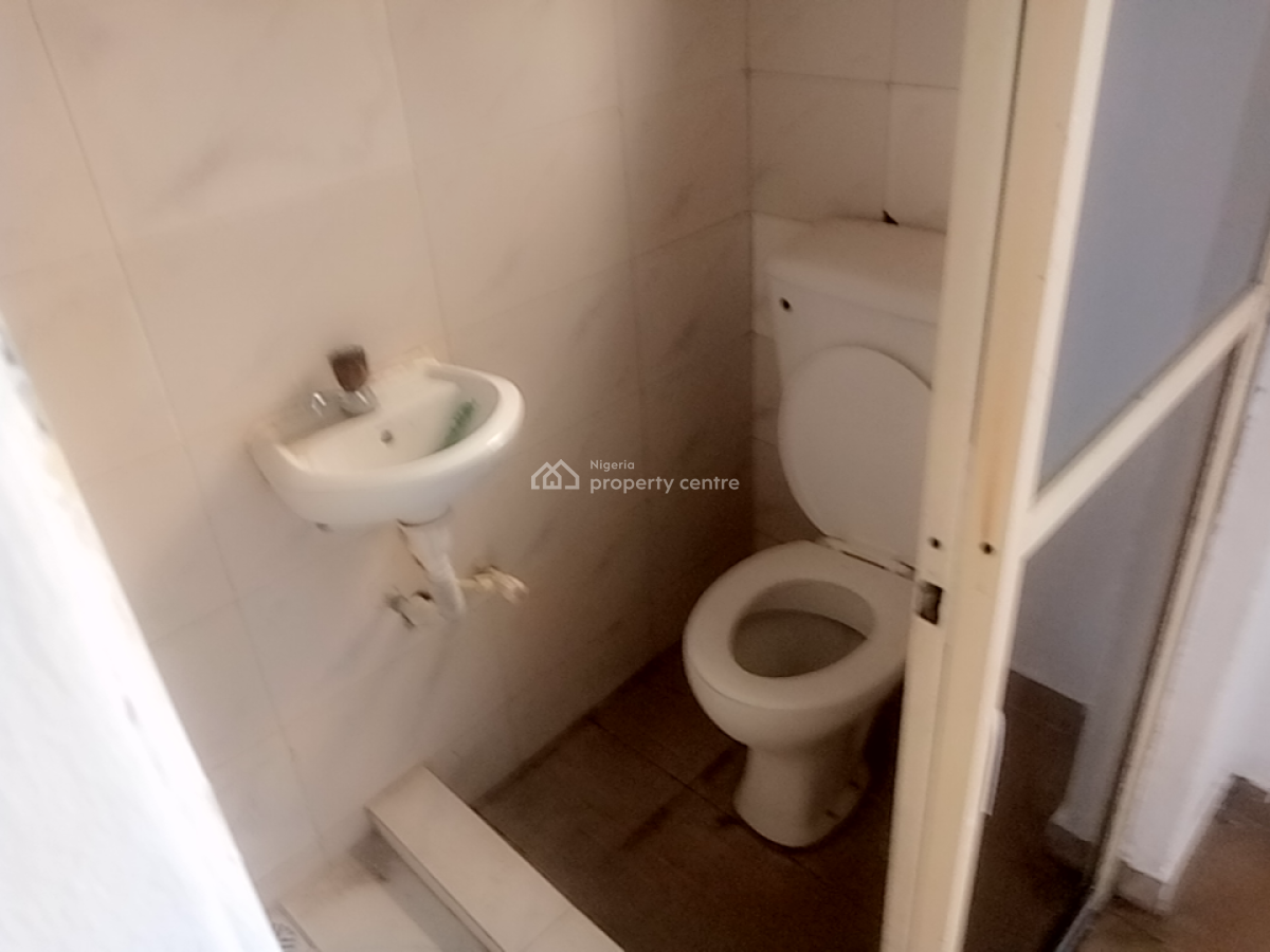 a Neatly and Massively Built Mini Flat, Osapa, Lekki, Lagos, Flat / Apartment for Rent