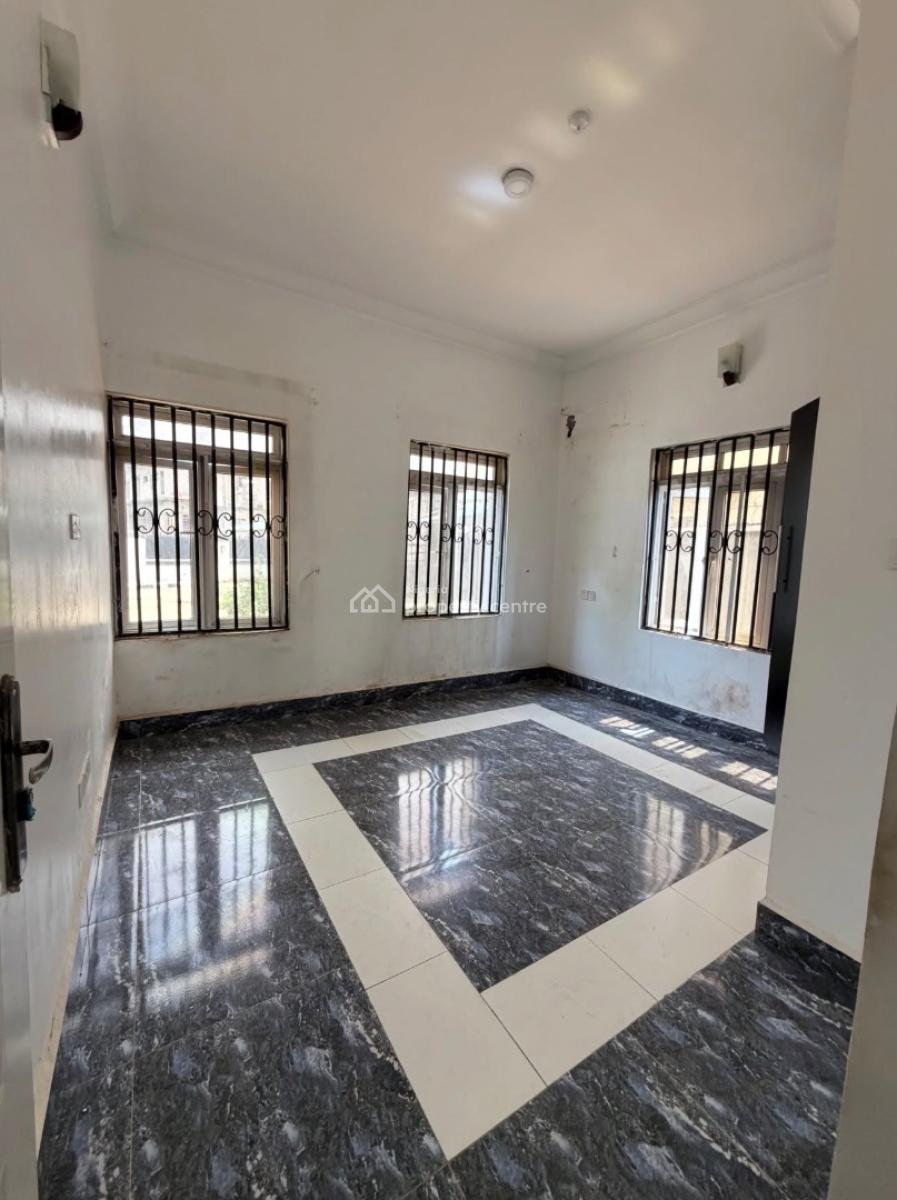 Newly Vacated 2 Bedroom Flat, Jahi, Jahi, Abuja, Flat / Apartment for Rent