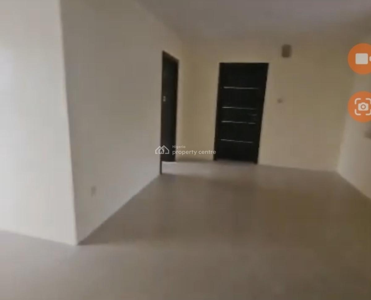Lovely 3 Bedroom Apartment at Oyediran, Yaba, Oyadiran Estate, Yaba, Yaba, Lagos, Flat / Apartment for Rent