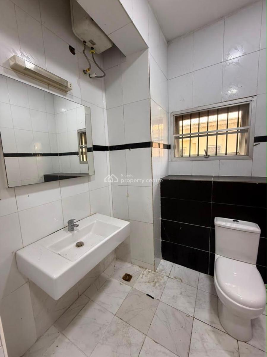 Spacious 3 Bedroom House with a Bq, Treasure Gardens Estate, Lekki Phase 1, Lekki, Lagos, Semi-detached Duplex for Rent