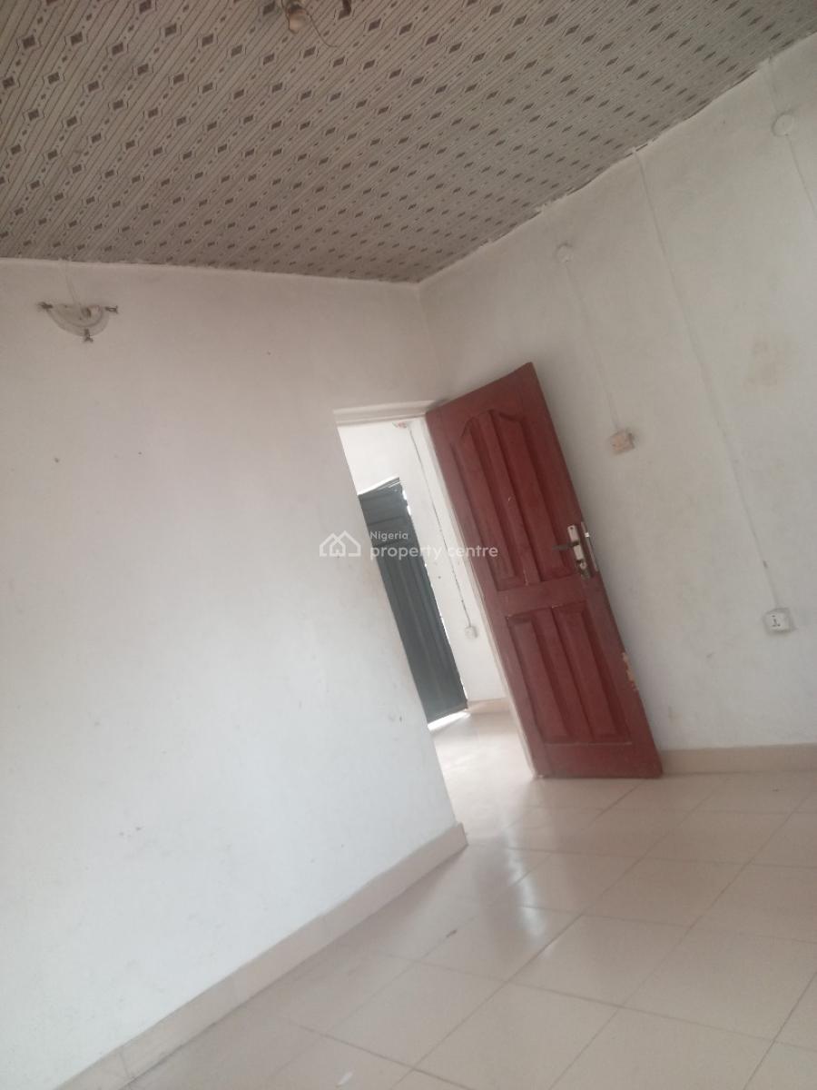 Spacious Fine Miniflat Upstairs, Unity Estate Badore Ajah Lagos, Badore, Ajah, Lagos, Mini Flat (room and Parlour) for Rent