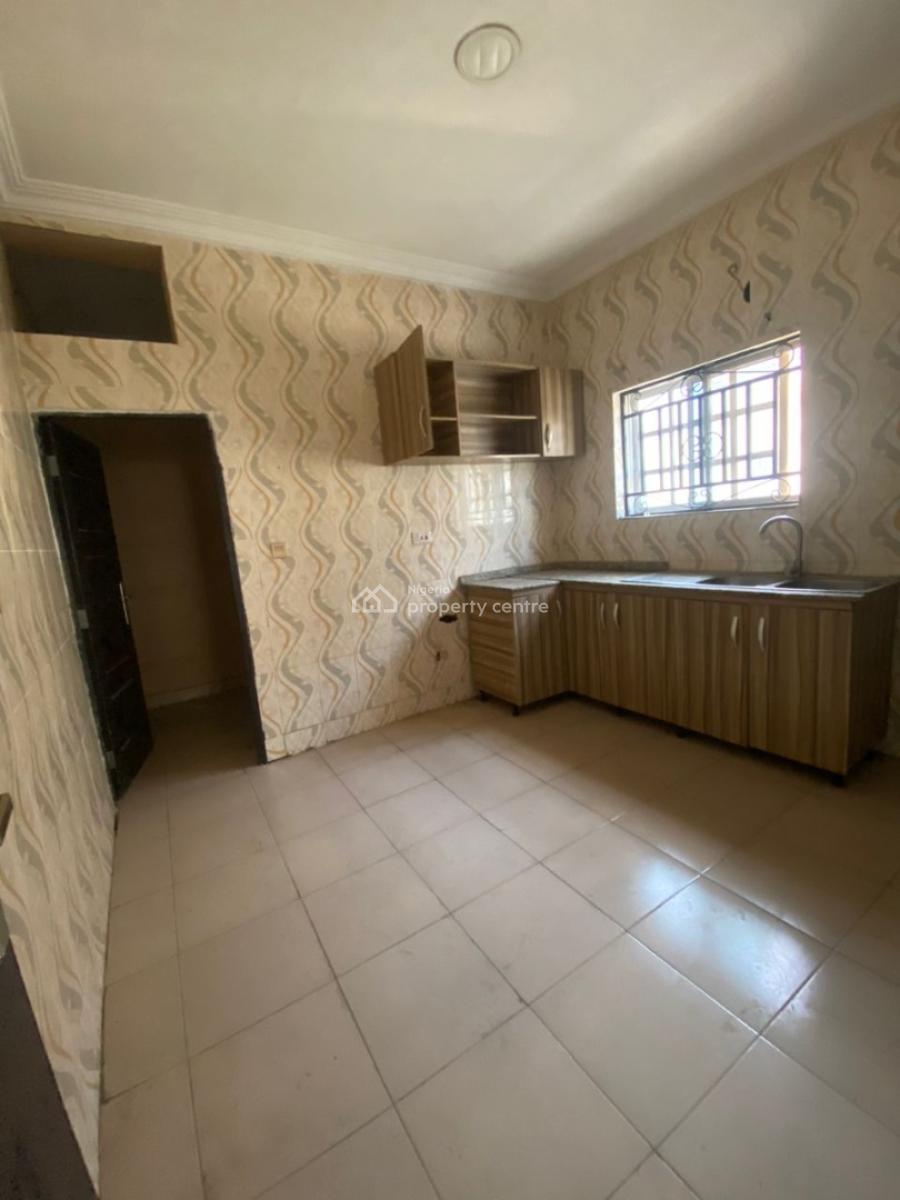 Good 2 Bedrooms Flat 4m Annum, Gwarinpa, Abuja, Flat / Apartment for Rent