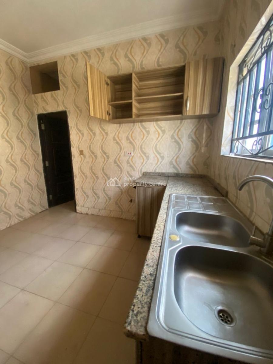 Good 2 Bedrooms Flat 4m Annum, Gwarinpa, Abuja, Flat / Apartment for Rent