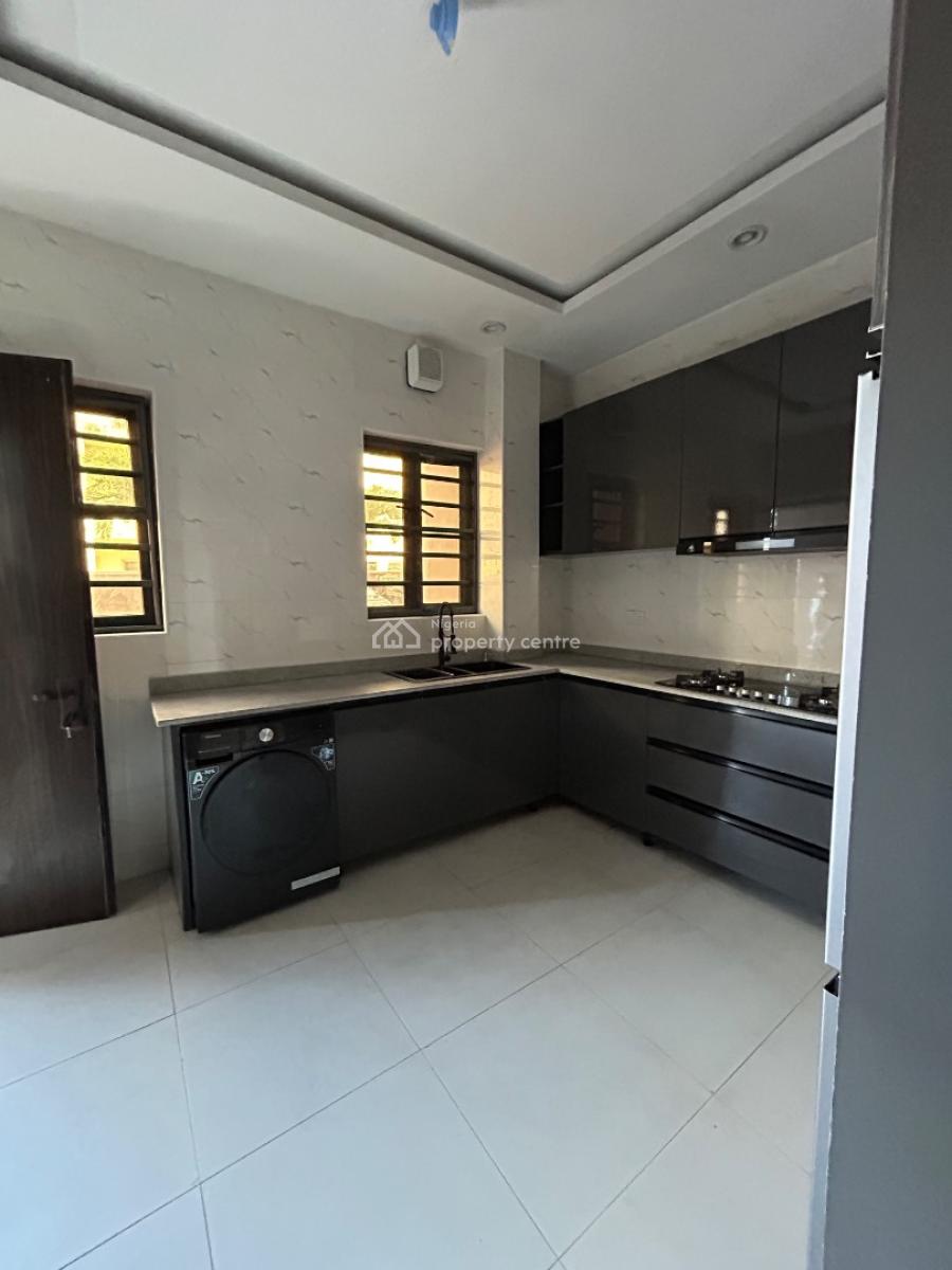 Newly Built 2 Bedroom Apartment with Pool, Lekki Right, Lekki Phase 1, Lekki, Lagos, Flat / Apartment for Sale