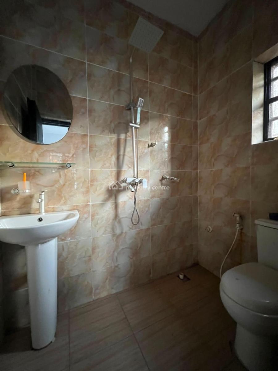 a Lovely 2 Bedroom Apartment, Mobile Road Ilaje, Ajah, Lagos, Flat / Apartment for Rent