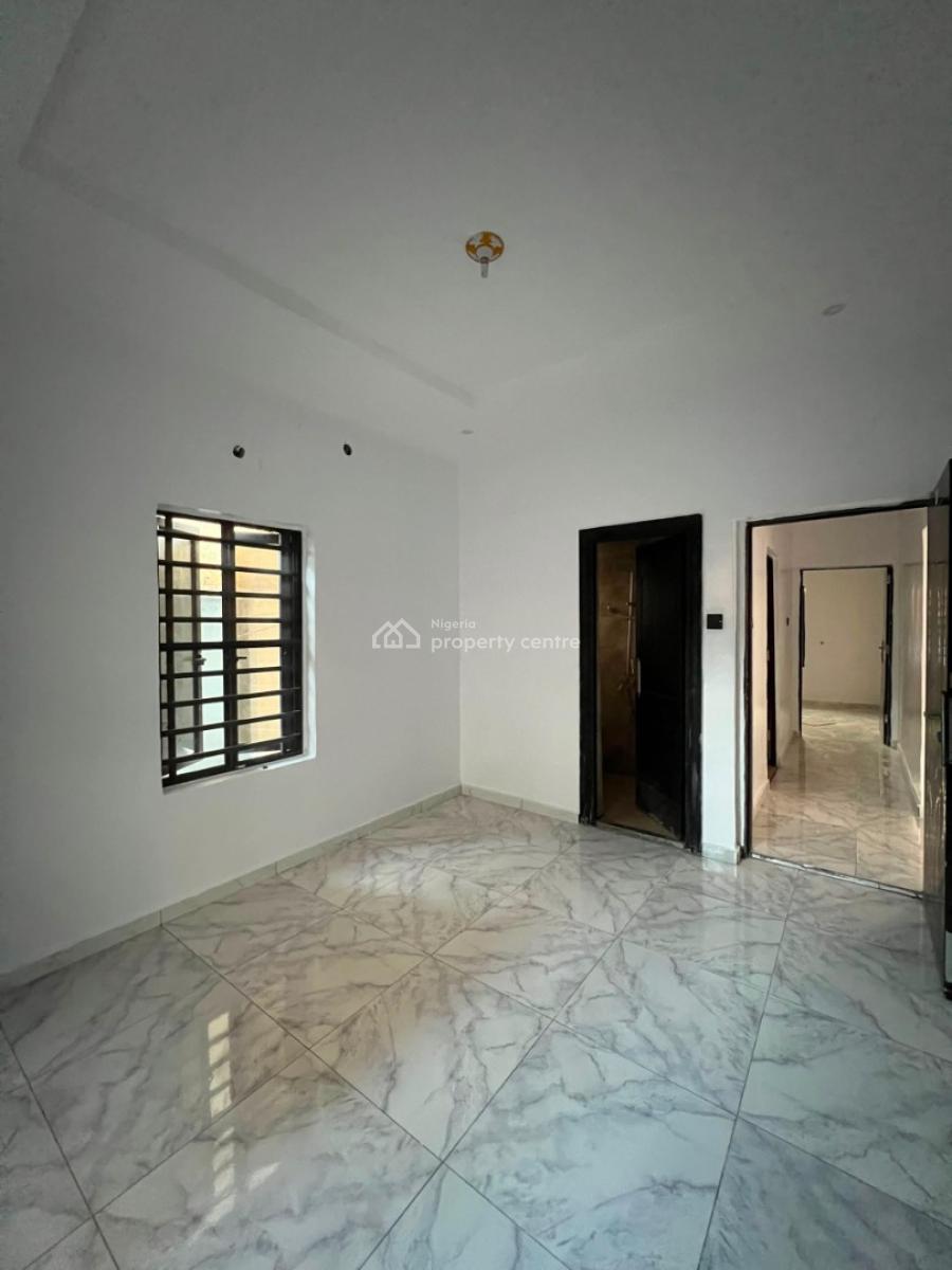 a Lovely 2 Bedroom Apartment, Mobile Road Ilaje, Ajah, Lagos, Flat / Apartment for Rent