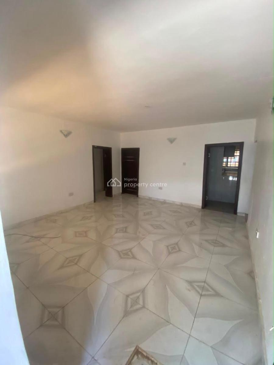 Serviced 3 Bedroom Flat Located Behind Maryland Mall, Sunmola Street,, Maryland, Lagos, Flat / Apartment for Rent