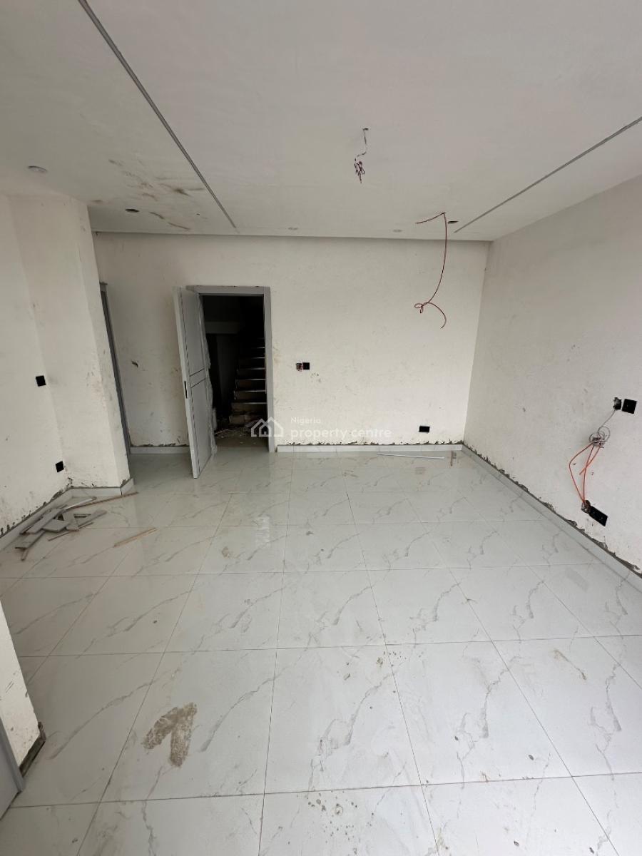 Luxury 1 Bed Apartment with Rooftop Lounge for Airbnb, Free Wifi, Shortlet Investment. at 90% Completion., Akoka, Yaba, Lagos, Flat / Apartment for Sale