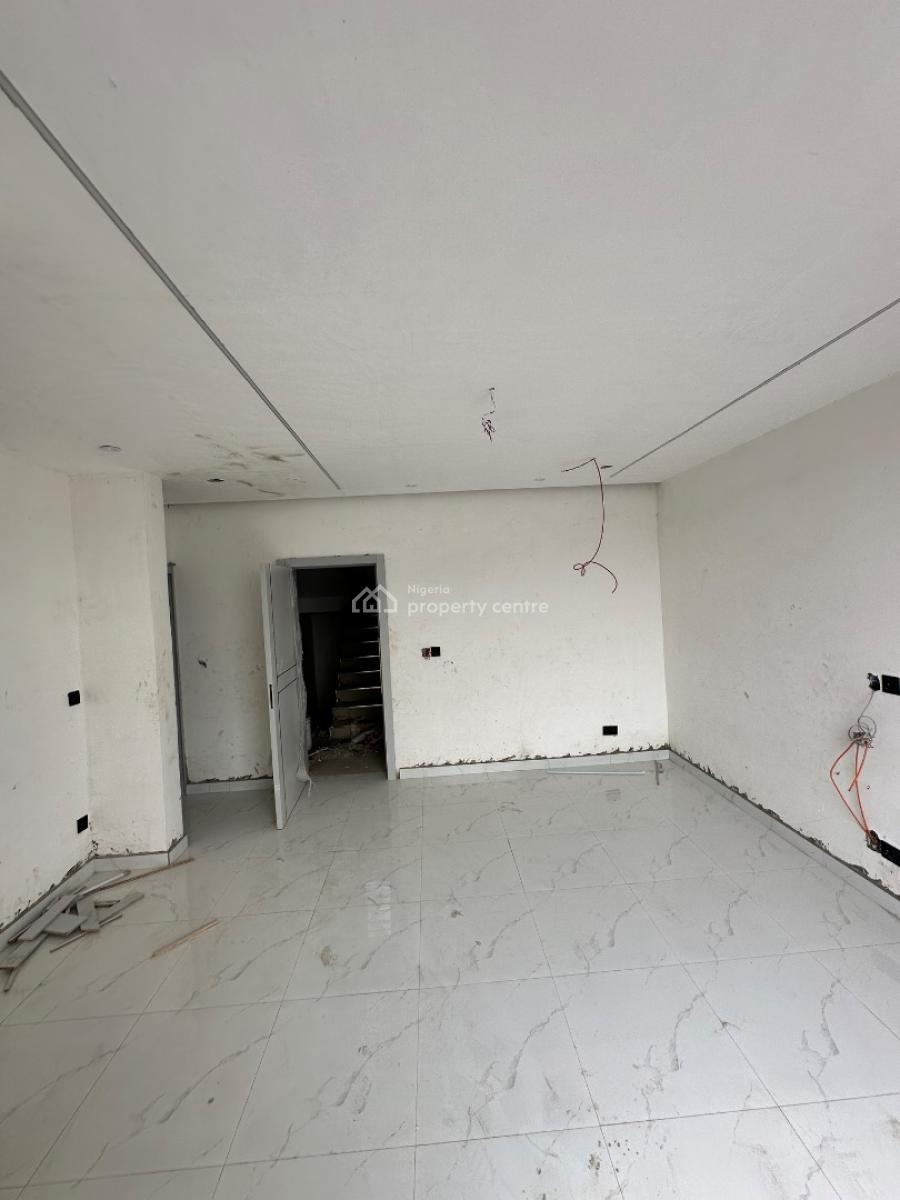 Luxury 1 Bed Apartment with Rooftop Lounge for Airbnb, Free Wifi, Shortlet Investment. at 90% Completion., Akoka, Yaba, Lagos, Flat / Apartment for Sale