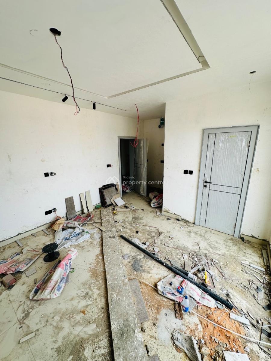 Luxury 1 Bed Apartment with Rooftop Lounge for Airbnb, Free Wifi, Shortlet Investment. at 90% Completion., Akoka, Yaba, Lagos, Flat / Apartment for Sale