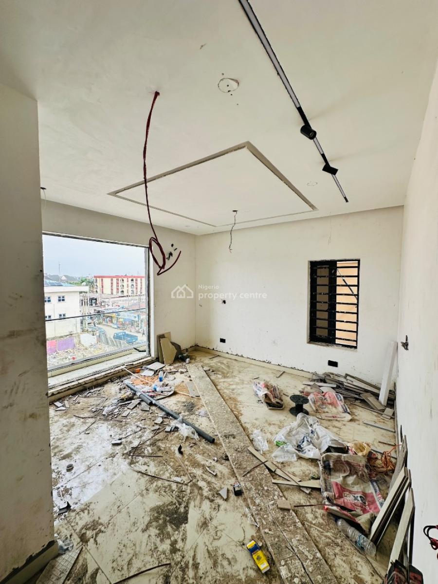 Luxury 1 Bed Apartment with Rooftop Lounge for Airbnb, Free Wifi, Shortlet Investment. at 90% Completion., Akoka, Yaba, Lagos, Flat / Apartment for Sale