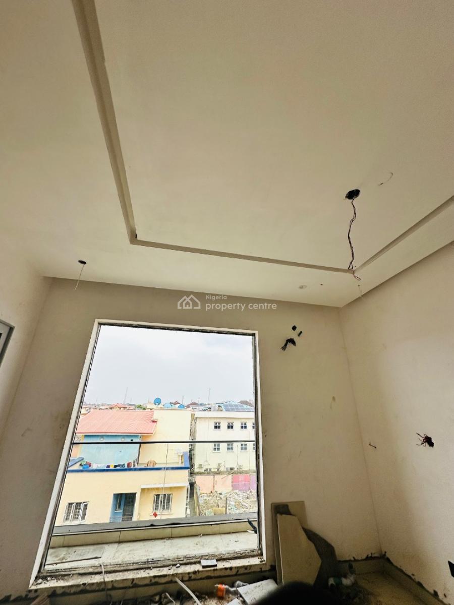 Luxury 1 Bed Apartment with Rooftop Lounge for Airbnb, Free Wifi, Shortlet Investment. at 90% Completion., Akoka, Yaba, Lagos, Flat / Apartment for Sale