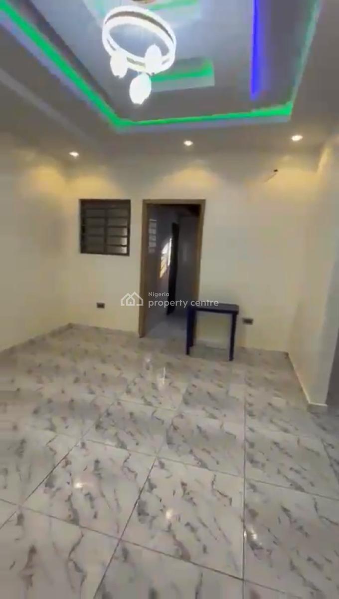 Built to Taste Modern 2 , Bedroom Apartment (ensuite), Cement Axis, Slightly Off Ikeja, Mangoro, Ikeja, Lagos, Flat / Apartment for Rent