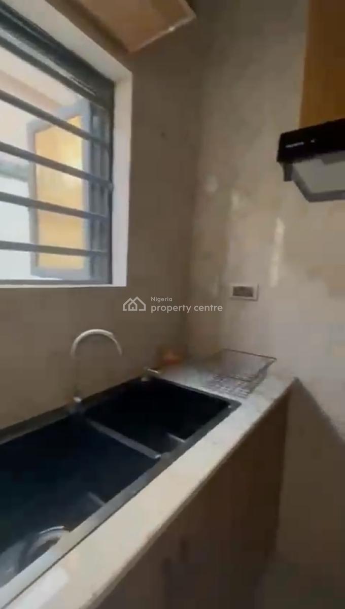 Built to Taste Modern 2 , Bedroom Apartment (ensuite), Cement Axis, Slightly Off Ikeja, Mangoro, Ikeja, Lagos, Flat / Apartment for Rent