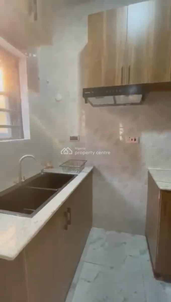 Built to Taste Modern 2 , Bedroom Apartment (ensuite), Cement Axis, Slightly Off Ikeja, Mangoro, Ikeja, Lagos, Flat / Apartment for Rent