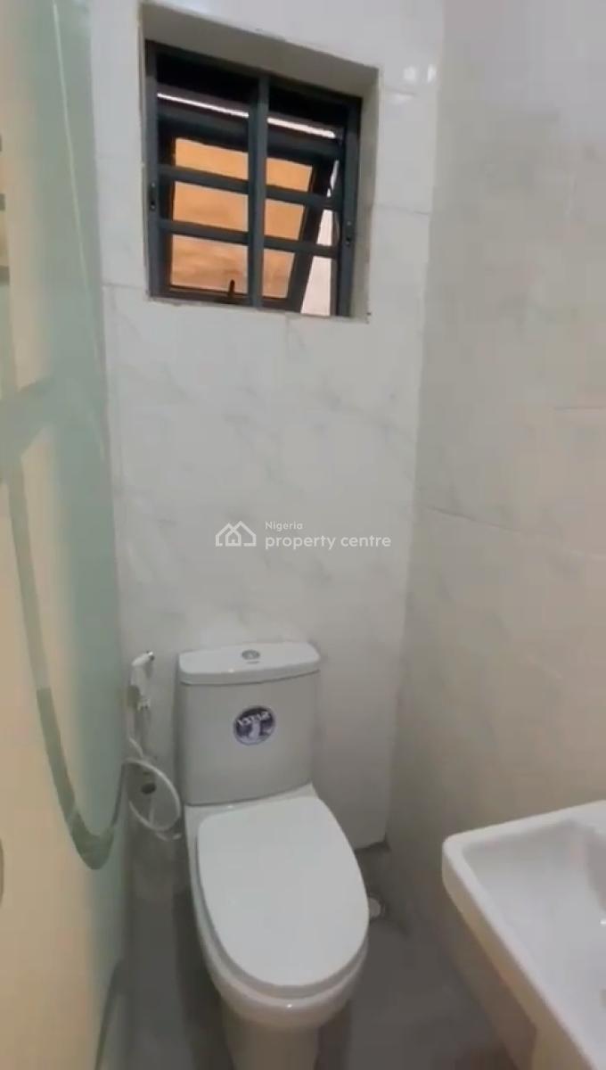 Built to Taste Modern 2 , Bedroom Apartment (ensuite), Cement Axis, Slightly Off Ikeja, Mangoro, Ikeja, Lagos, Flat / Apartment for Rent