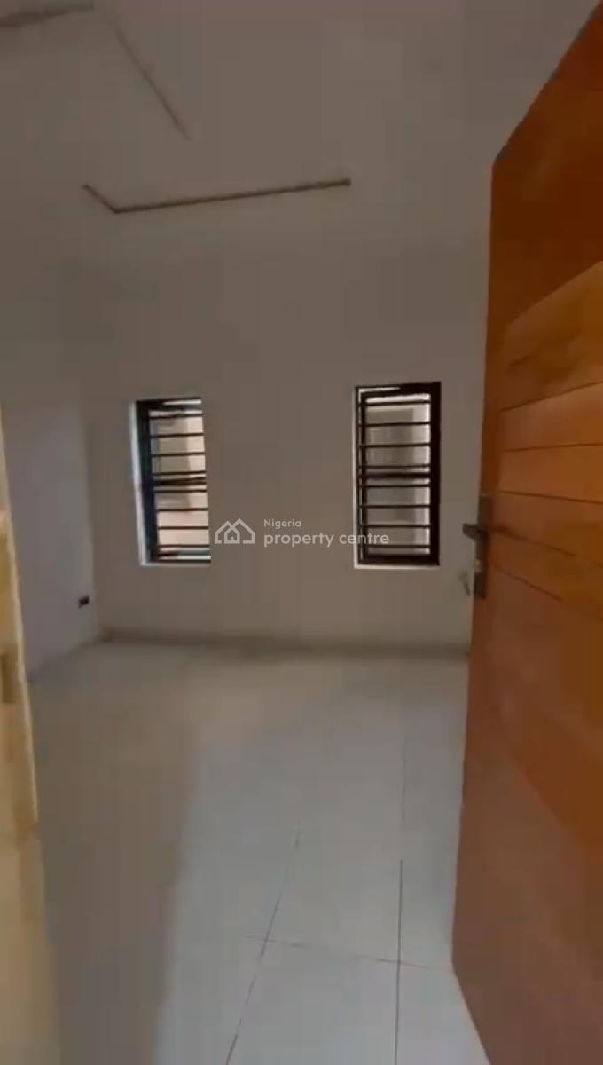 Built to Taste Modern 2 , Bedroom Apartment (ensuite), Cement Axis, Slightly Off Ikeja, Mangoro, Ikeja, Lagos, Flat / Apartment for Rent