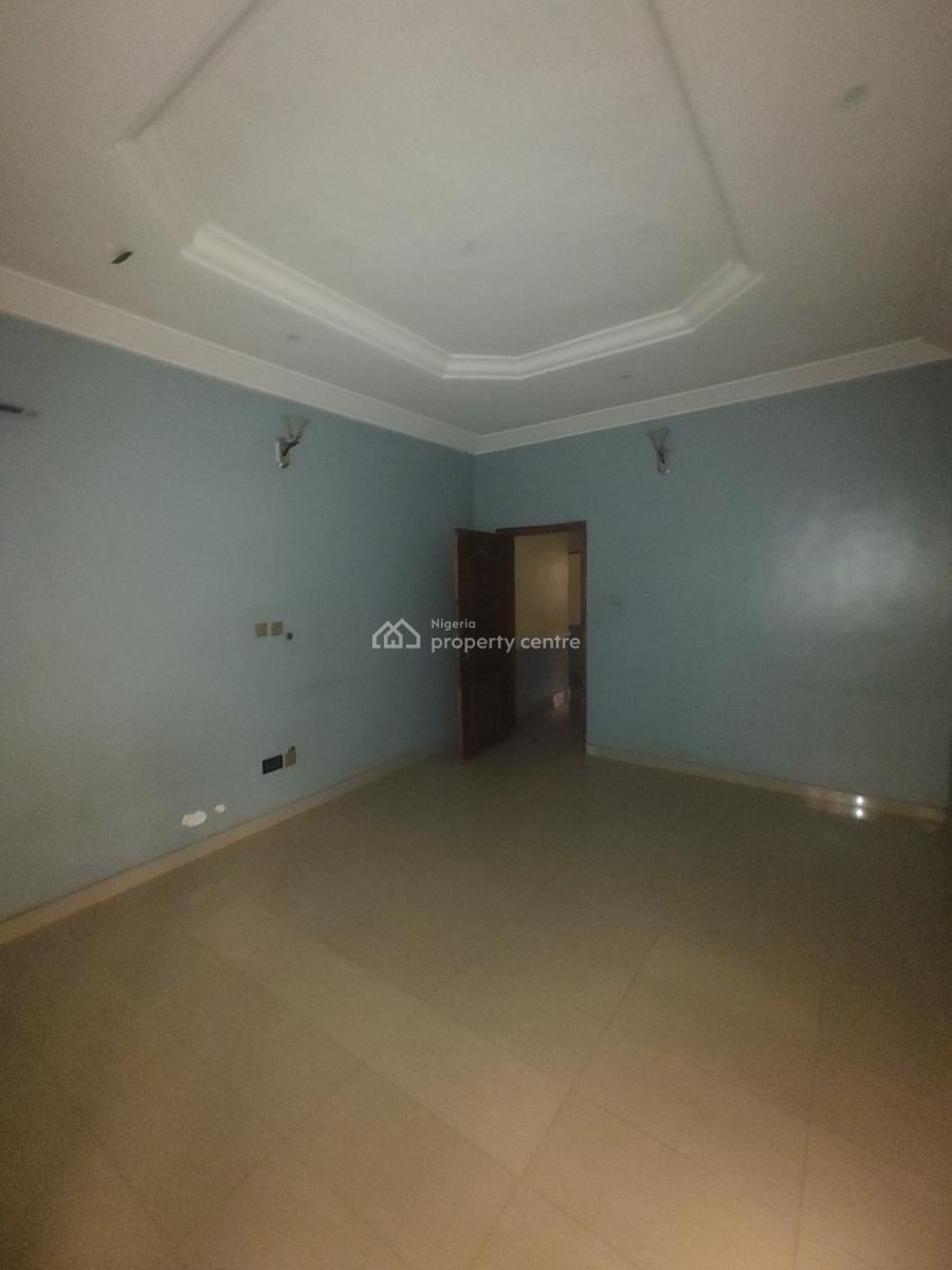 Very Spacious 3 Bedroom in a Call Estate, Sangotedo, Sangotedo, Ajah, Lagos, Flat / Apartment for Rent