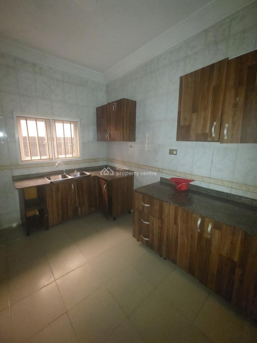 Very Spacious 3 Bedroom in a Call Estate, Sangotedo, Sangotedo, Ajah, Lagos, Flat / Apartment for Rent