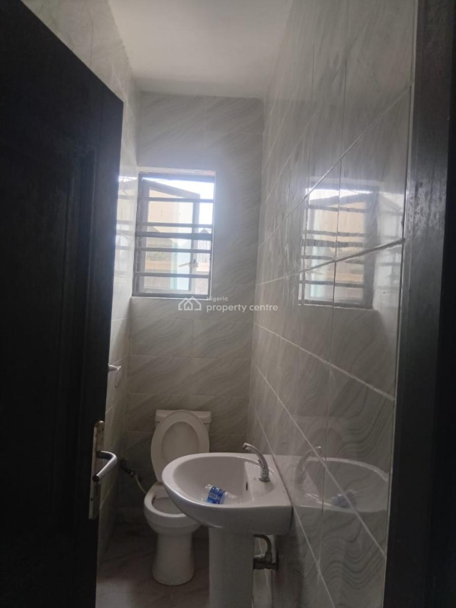 Well Maintained 3bedroom Flat, Bankole, Bogije, Ibeju Lekki, Lagos, Flat / Apartment for Rent