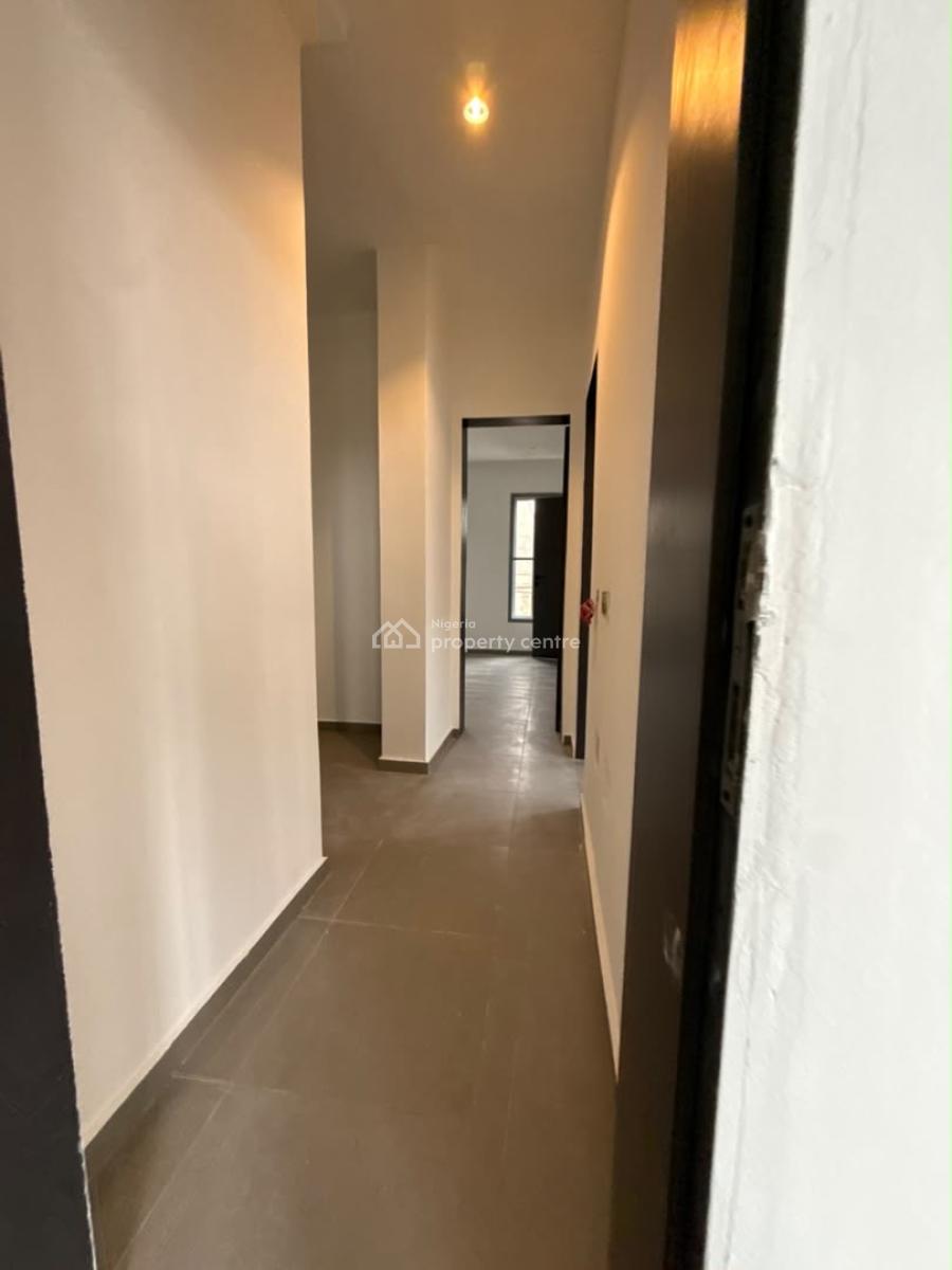 Classic 4bed on Two Floors, Lekki Phase 1, Lekki, Lagos, Terraced Duplex for Sale