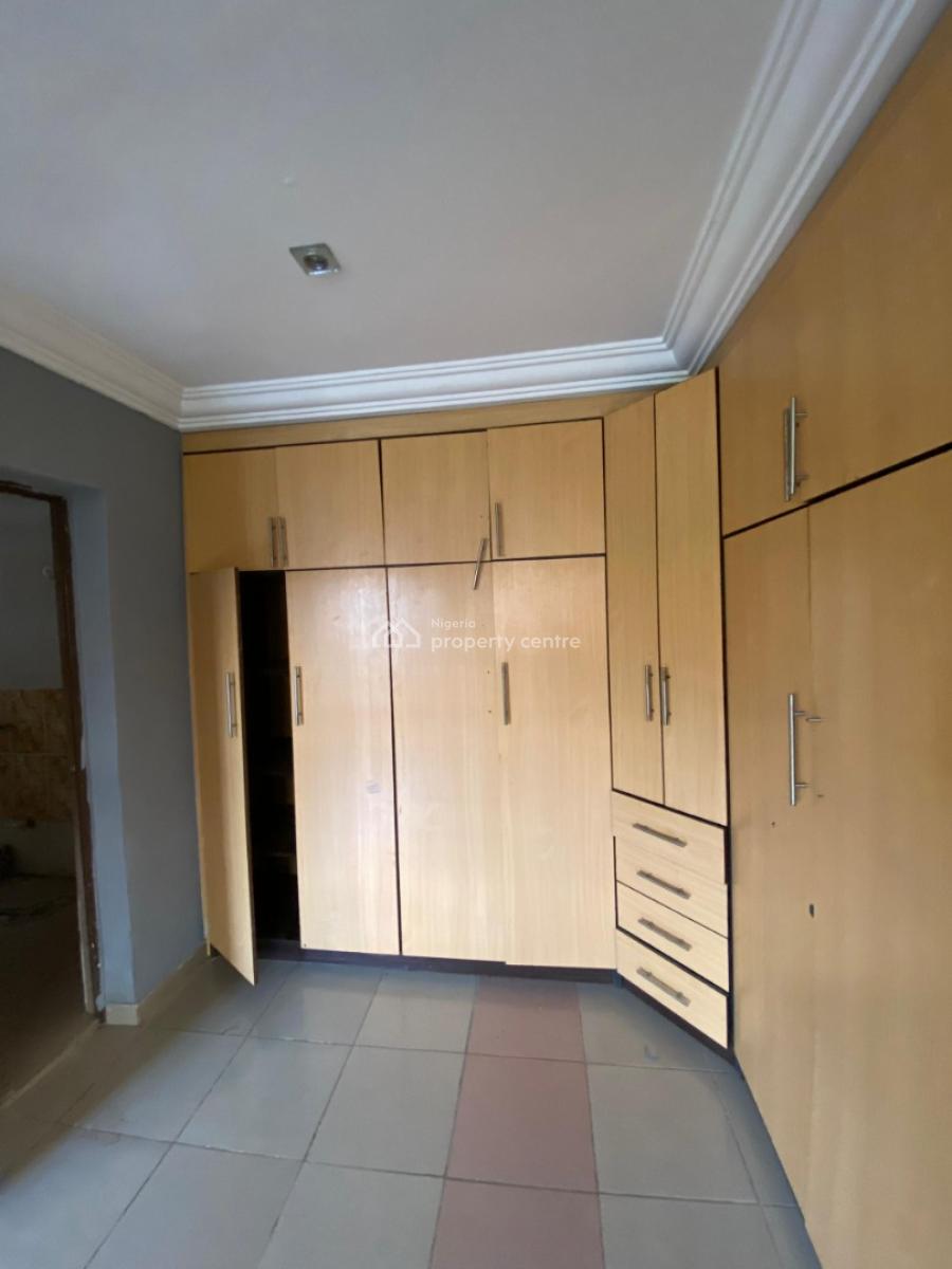 Newly Renovated 3 Bedroom Duplex with B/q, Army Estate, Kurudu, Abuja, Terraced Duplex for Sale