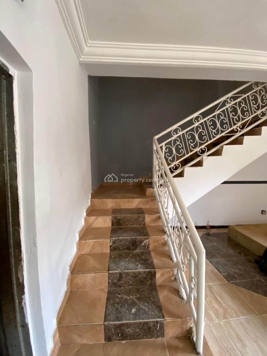 Newly Renovated 3 Bedroom Duplex with B/q, Army Estate, Kurudu, Abuja, Terraced Duplex for Sale