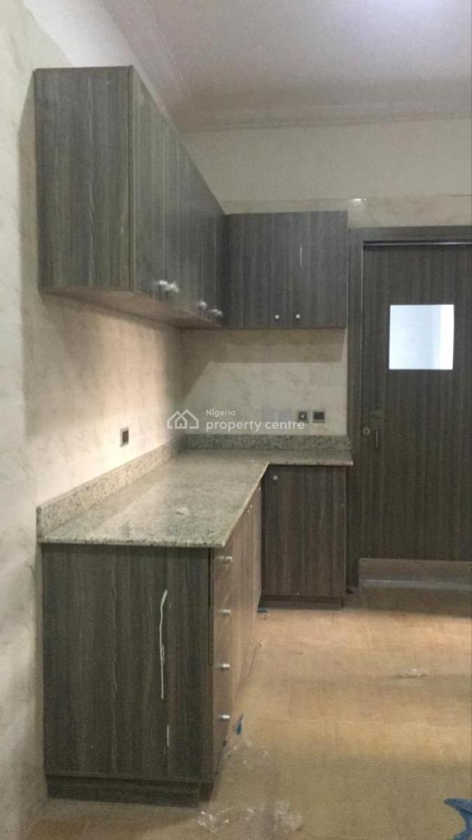 4bedroom Semi Detached, Off Admiralty, Lekki Phase 1, Lekki, Lagos, Semi-detached Duplex for Sale