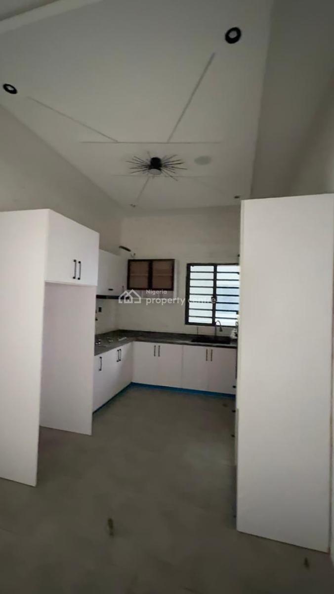 5 Bedroom Semi Detached Duplex at Ikeja Gra, Ikeja Gra, Ikeja, Lagos, Semi-detached Duplex for Sale