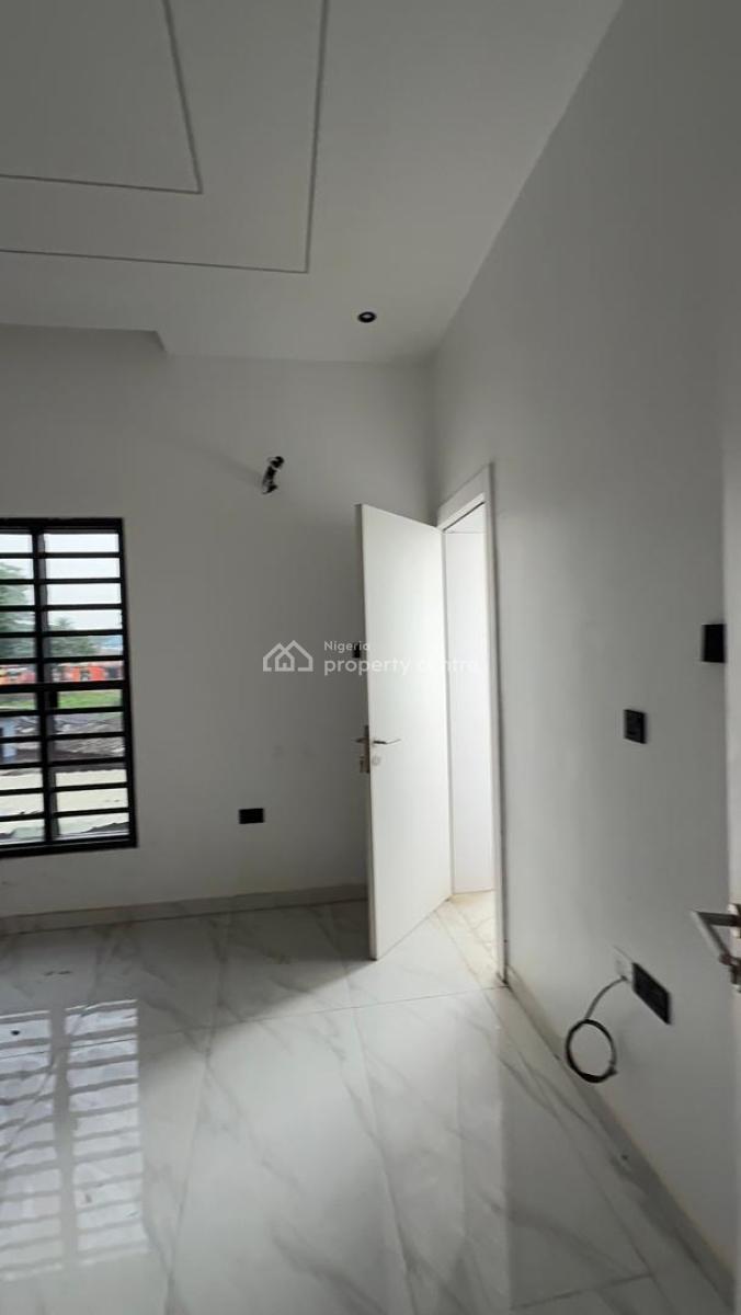 5 Bedroom Semi Detached Duplex at Ikeja Gra, Ikeja Gra, Ikeja, Lagos, Semi-detached Duplex for Sale