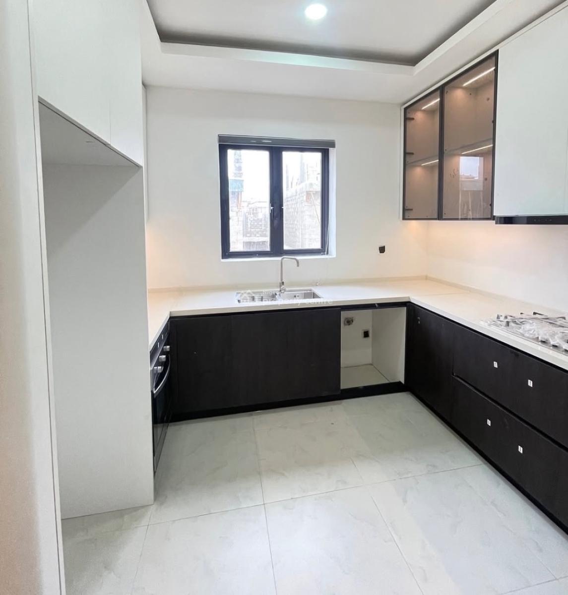 Lovely 4 Bedroom Semi Detached Duplex with Swimming Pool and Bq, Lekki Phase 1, Lekki Phase 1, Lekki, Lagos, Semi-detached Duplex for Sale