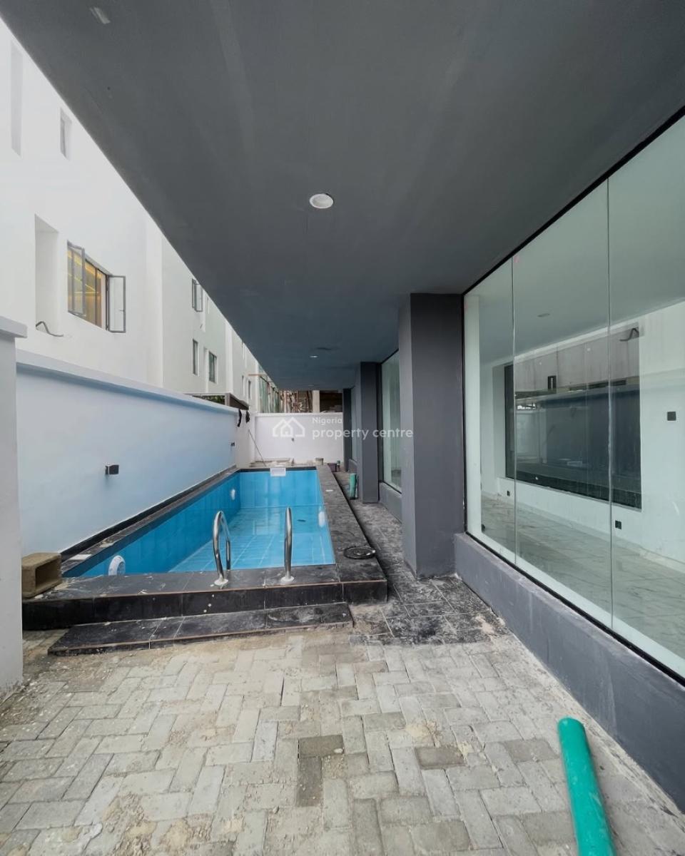 Lovely 2 Bedroom Apartment with Bq, Lekki Phase 1, Lekki Phase 1, Lekki, Lagos, Block of Flats for Sale