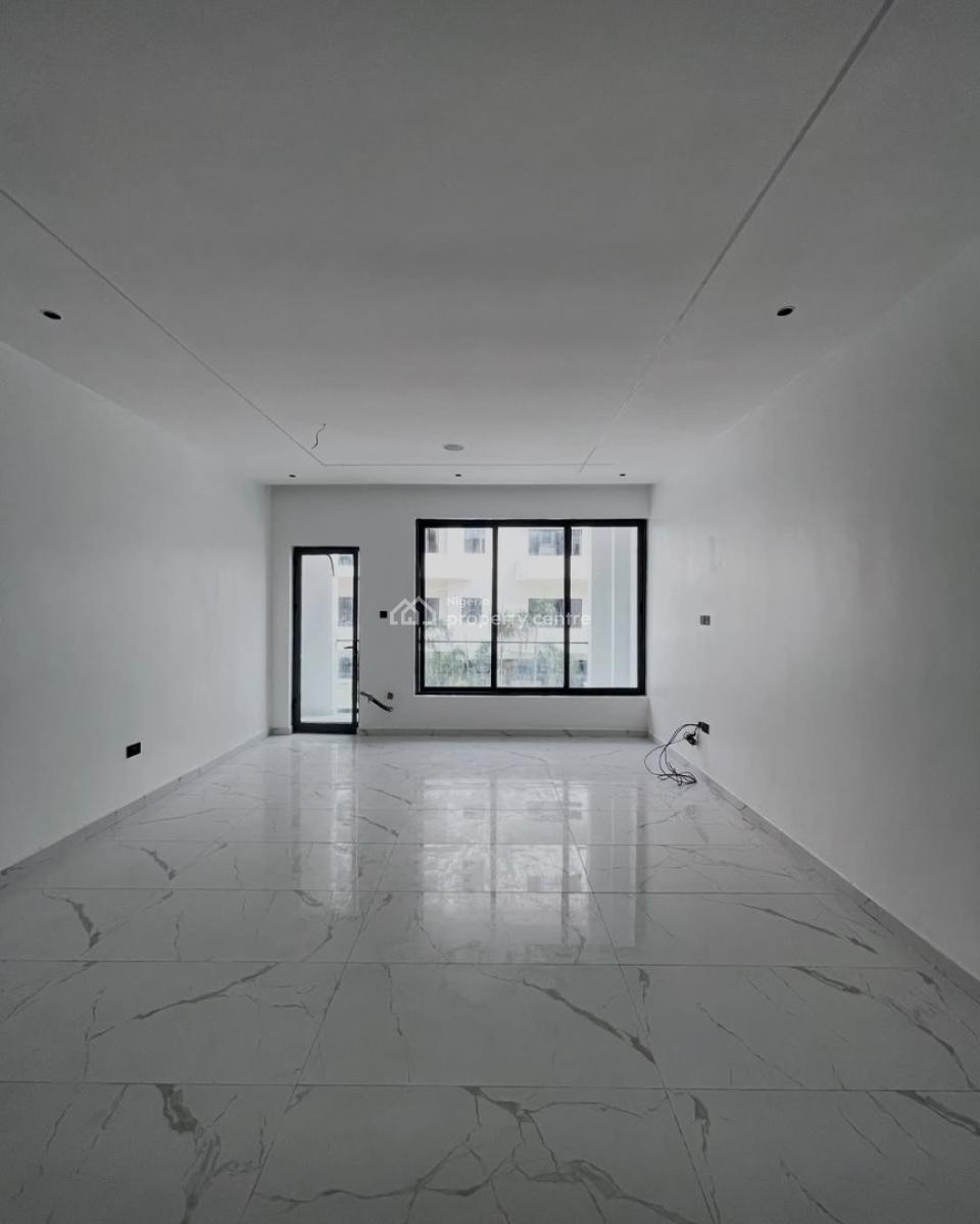 Lovely 2 Bedroom Apartment with Bq, Lekki Phase 1, Lekki Phase 1, Lekki, Lagos, Block of Flats for Sale