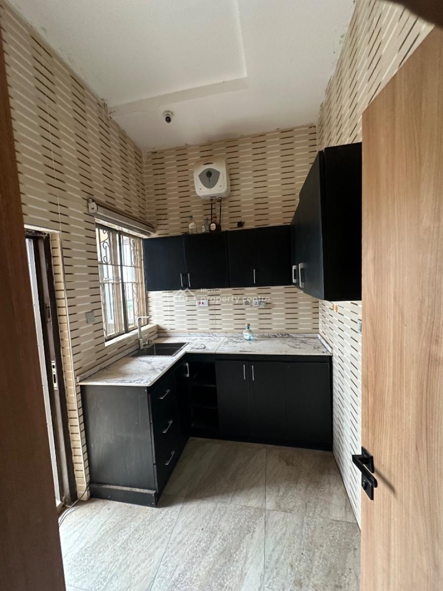 a Very Cute Spacious 2bedroom Flat, News Engineering Tarred Estate Dawaki Abuja, Dawaki, Gwarinpa, Abuja, Flat / Apartment for Rent