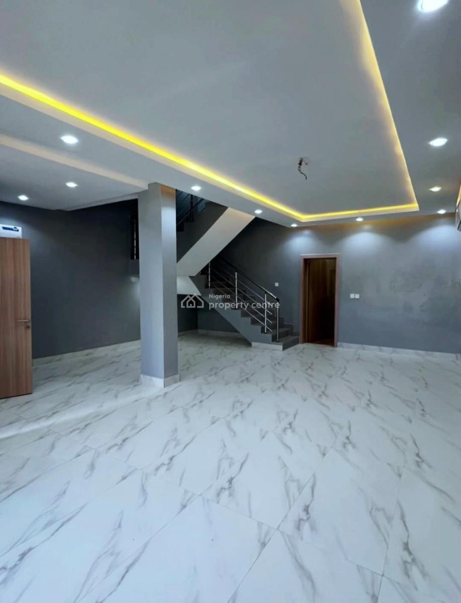 Well Maintained 4 Bedroom Terrace, Lekki Phase 1, Lekki, Lagos, Terraced Duplex for Rent